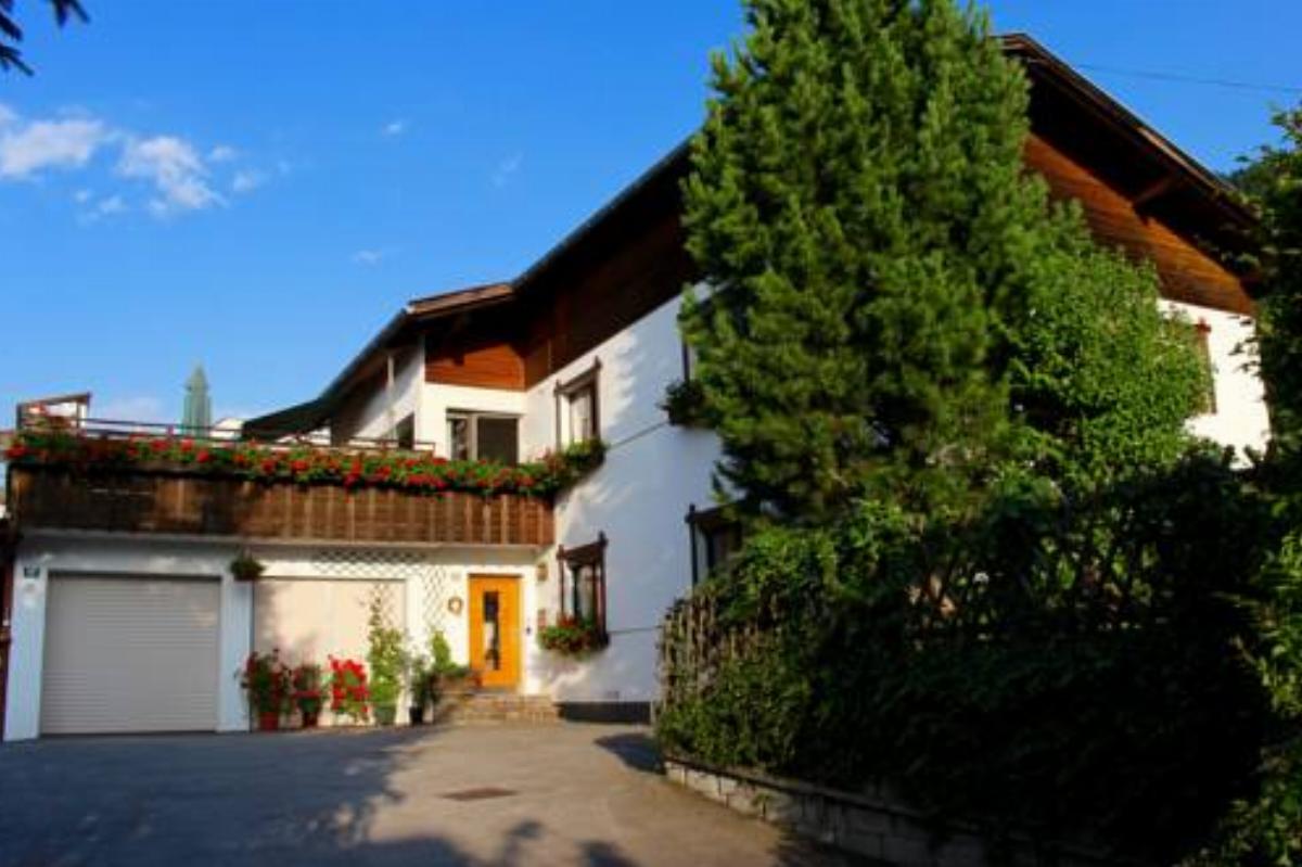 Haus Kinspergher Hotel Axams Austria