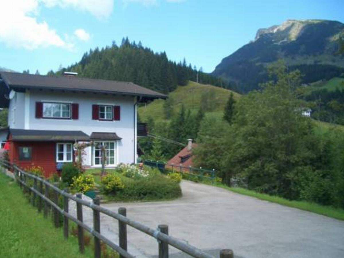 Haus Ortner Hotel Russbach am Pass Gschütt Austria