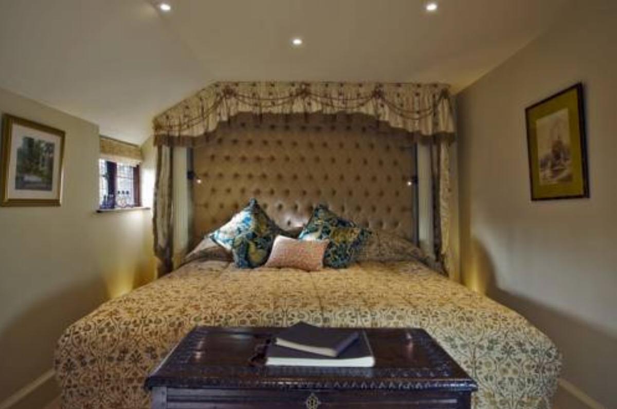 Hever Castle Luxury Bed and Breakfast Hotel Edenbridge United Kingdom