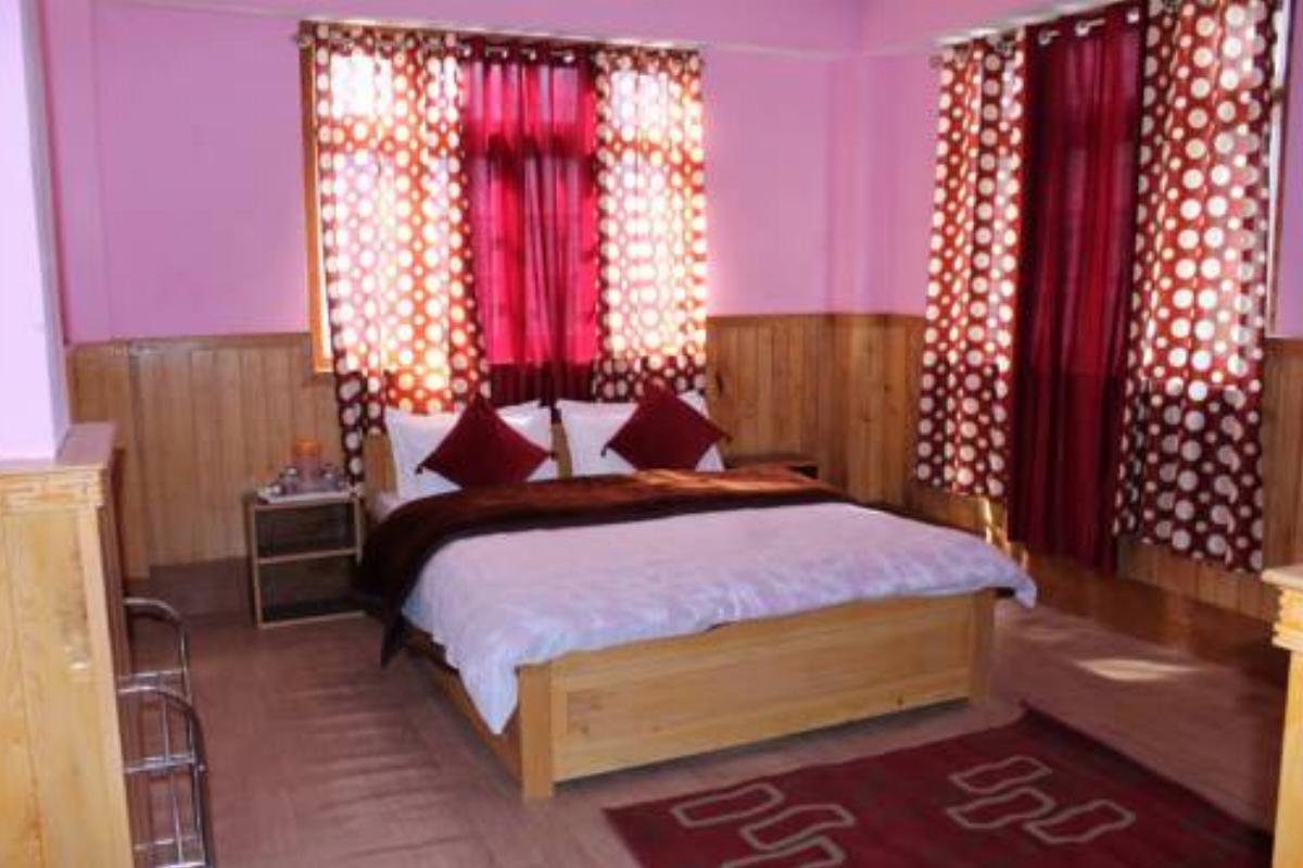 Hill Queen Hotel Lachung India