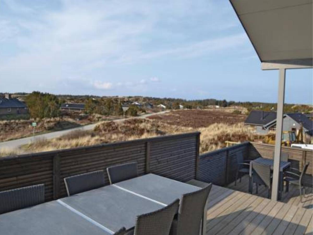 Holiday home Henne 96 with Hot tub Hotel Henne Denmark