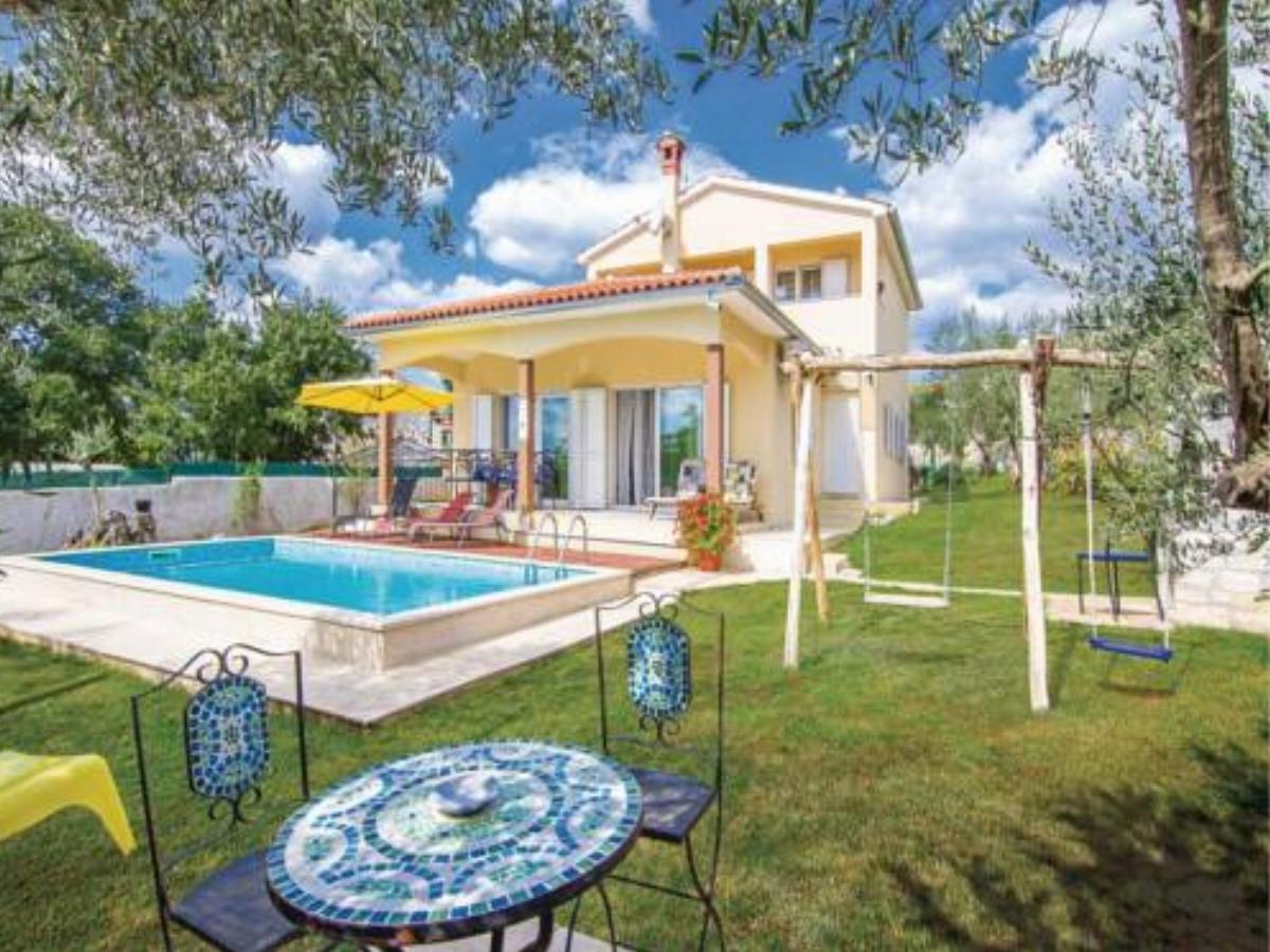 Holiday home Marasi 75 with Outdoor Swimmingpool Hotel Marasi Croatia