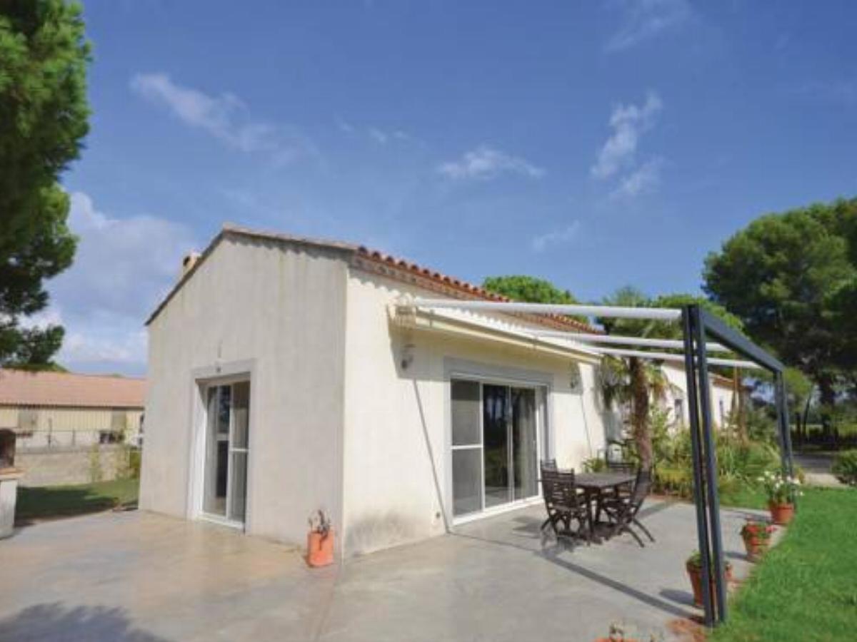 Holiday home St. Laurent D´Aigouze with Outdoor Swimming Pool 404 Hotel Aigues-Mortes France