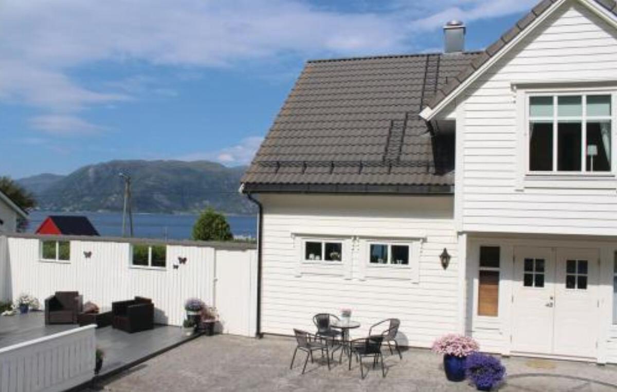 Holiday Home Stadlandet with a Fireplace 04 Hotel Sande Norway