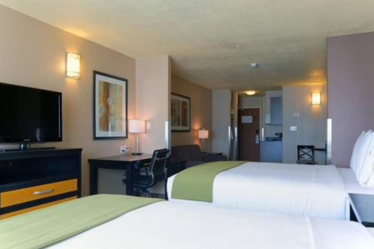 Holiday Inn Express and Suites Dawson Creek Hotel Dawson Creek Canada