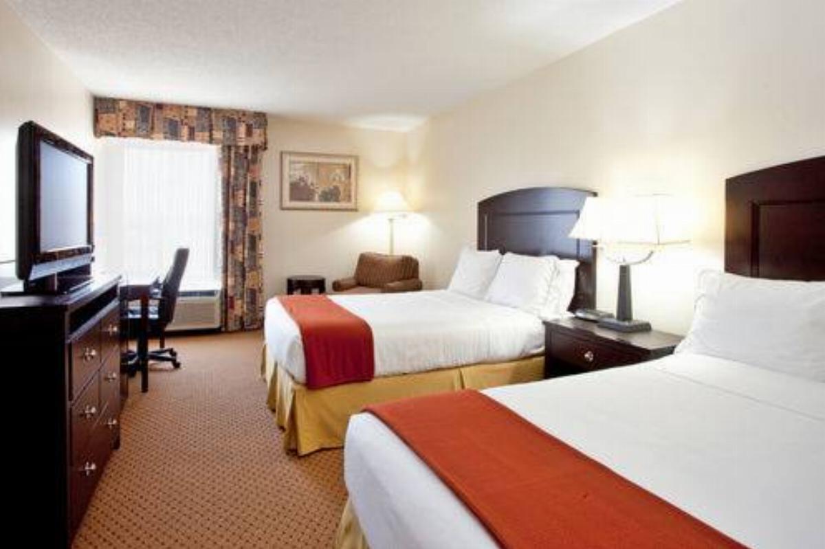 Holiday Inn Express - Chester Hotel Chester USA