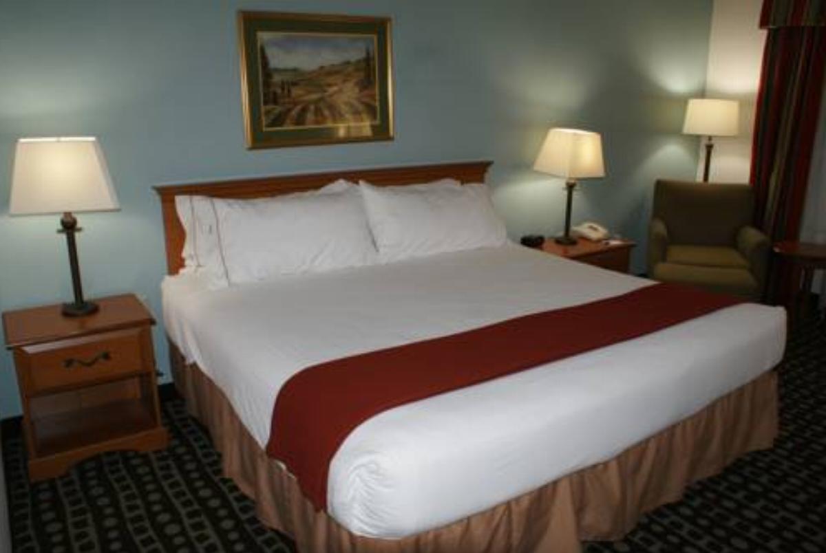 Holiday Inn Express Fayetteville Hotel Fayetteville USA