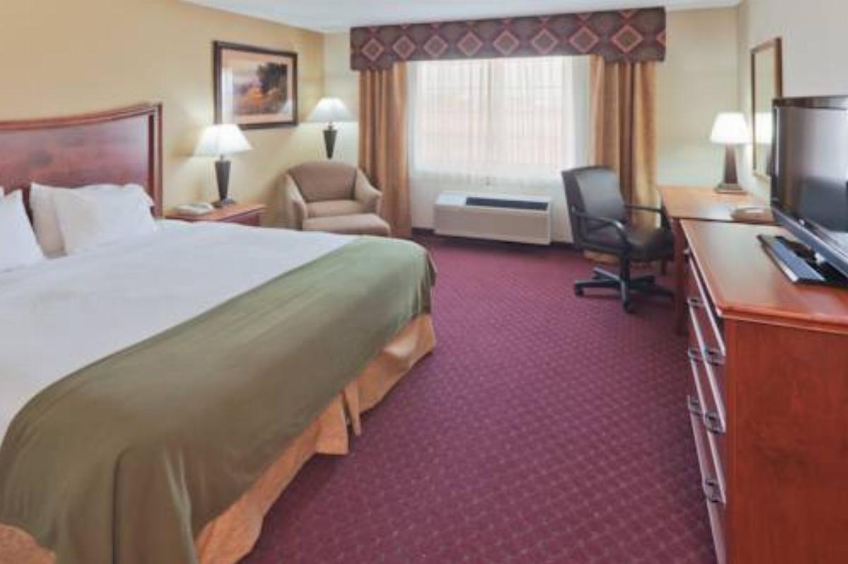 Holiday Inn Express Hotel & Suites Pierre-Fort Pierre Hotel Fort Pierre USA