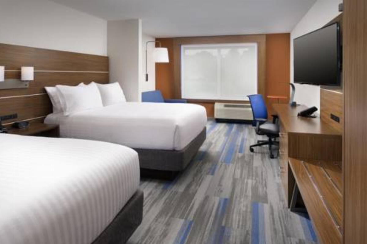 Holiday Inn Express & Suites by IHG Altoona Hotel Altoona USA