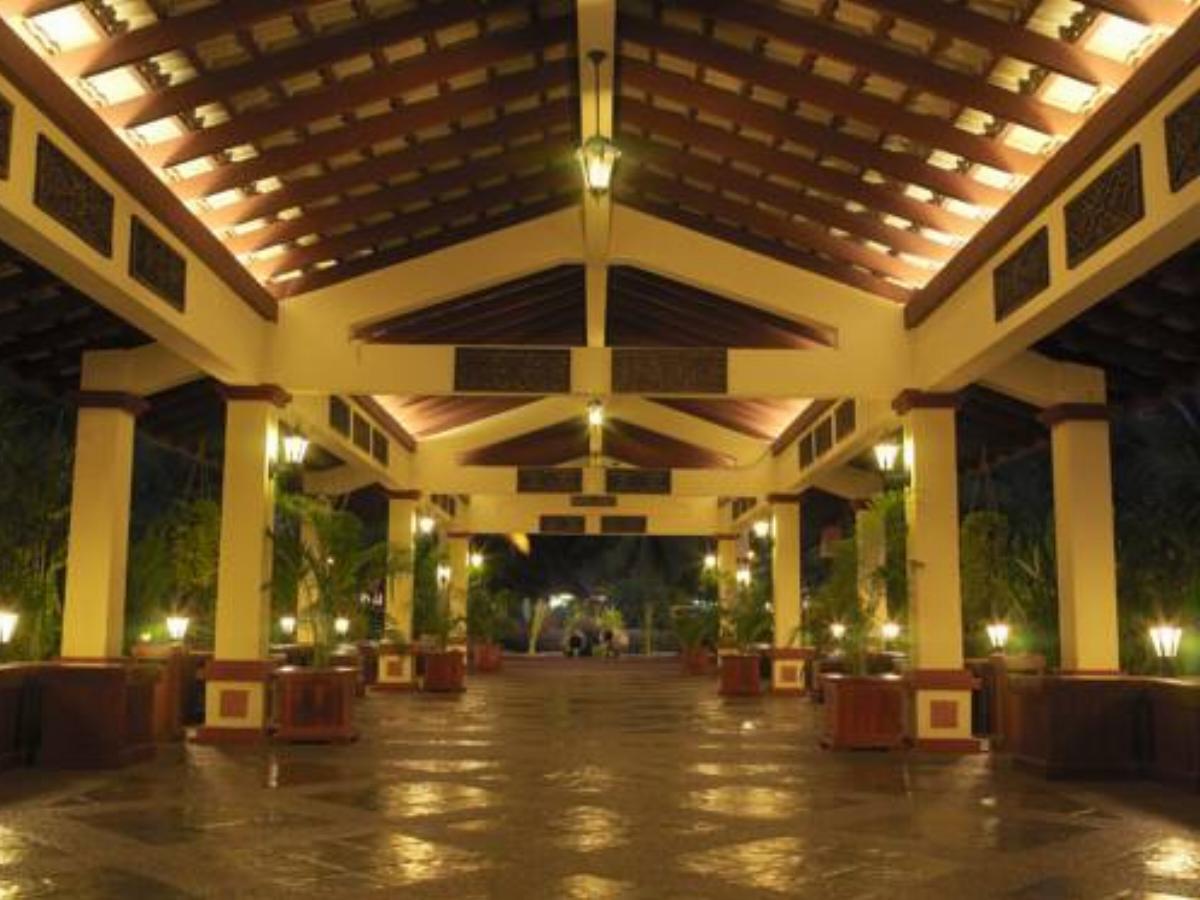 Holiday Villa Beach Resort & Spa Langkawi Hotel Pantai Cenang Malaysia