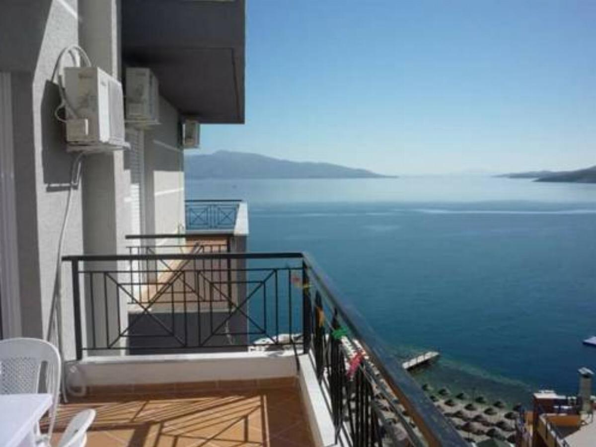 Holyday beach appartments Hotel Gjashtë Albania
