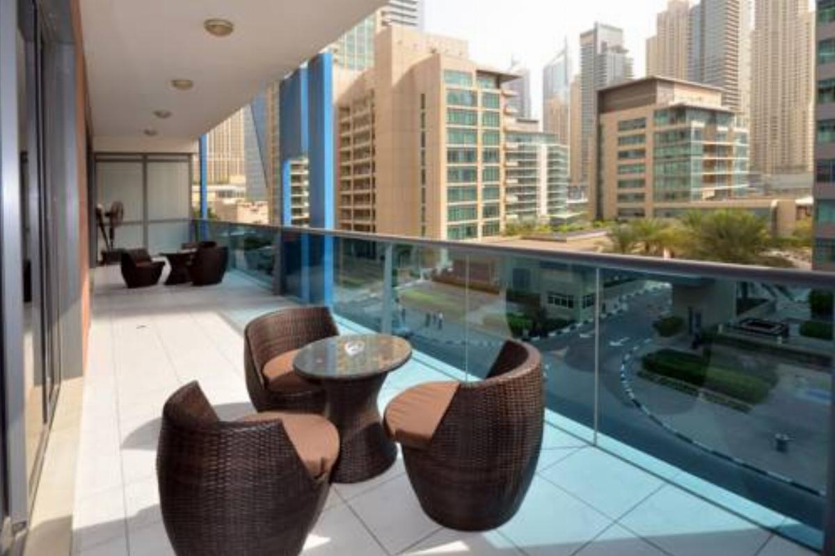 Hometown Holiday Homes - Azure Hotel Dubai United Arab Emirates