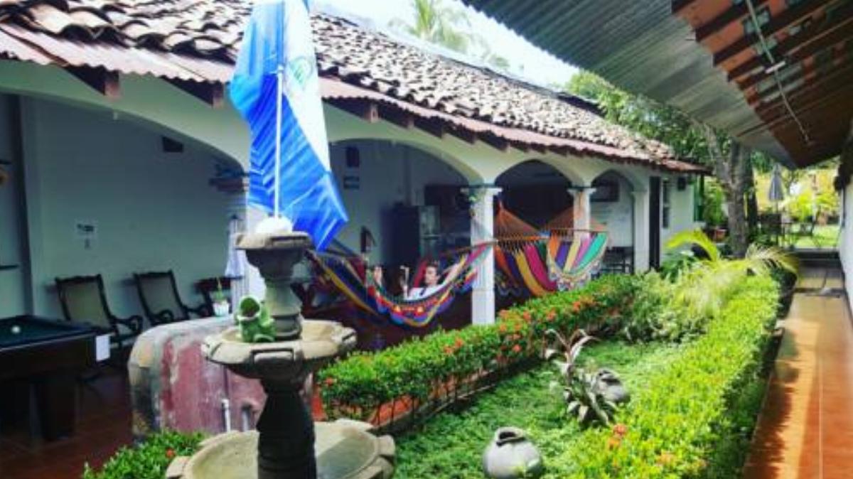 Hostal El Jardin Hotel León Nicaragua
