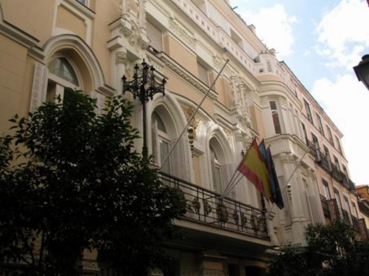 Hostal Pizarro Hotel Madrid Spain