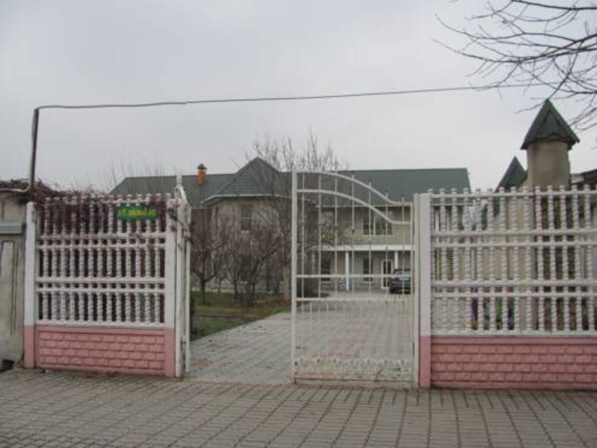 Hostel Classic Hotel Kherson Ukraine