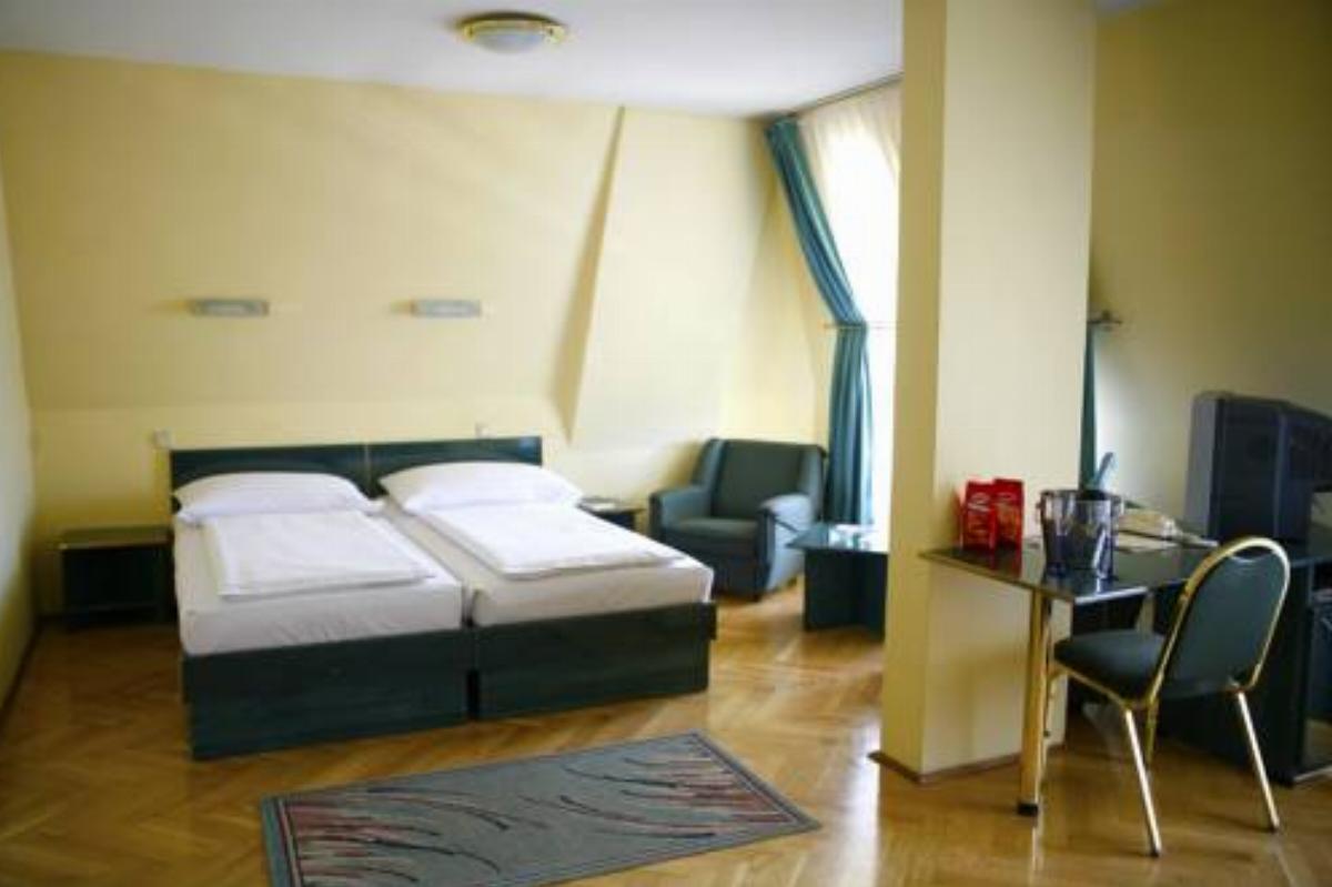 Hotel Bara Hotel Budapest Hungary