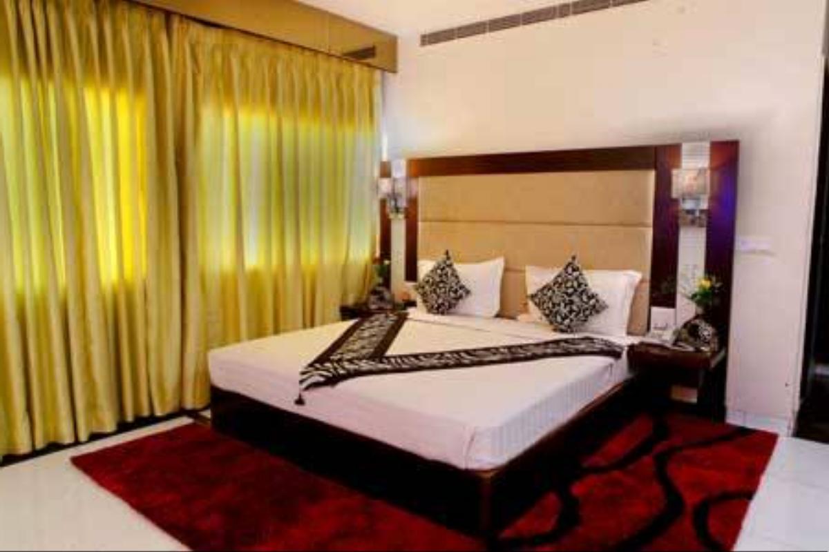 Hotel Bizzotel Hotel Gurgaon India