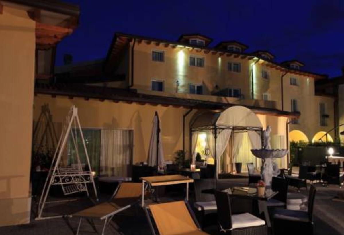 Hotel Borgo dei Poeti Wellness Resort Hotel Manerba del Garda Italy