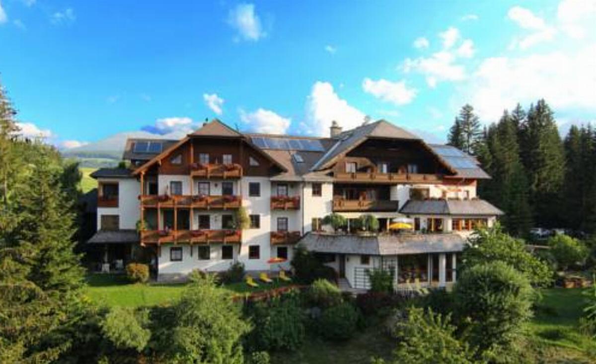 Hotel Häuserl im Wald Hotel Mariapfarr Austria