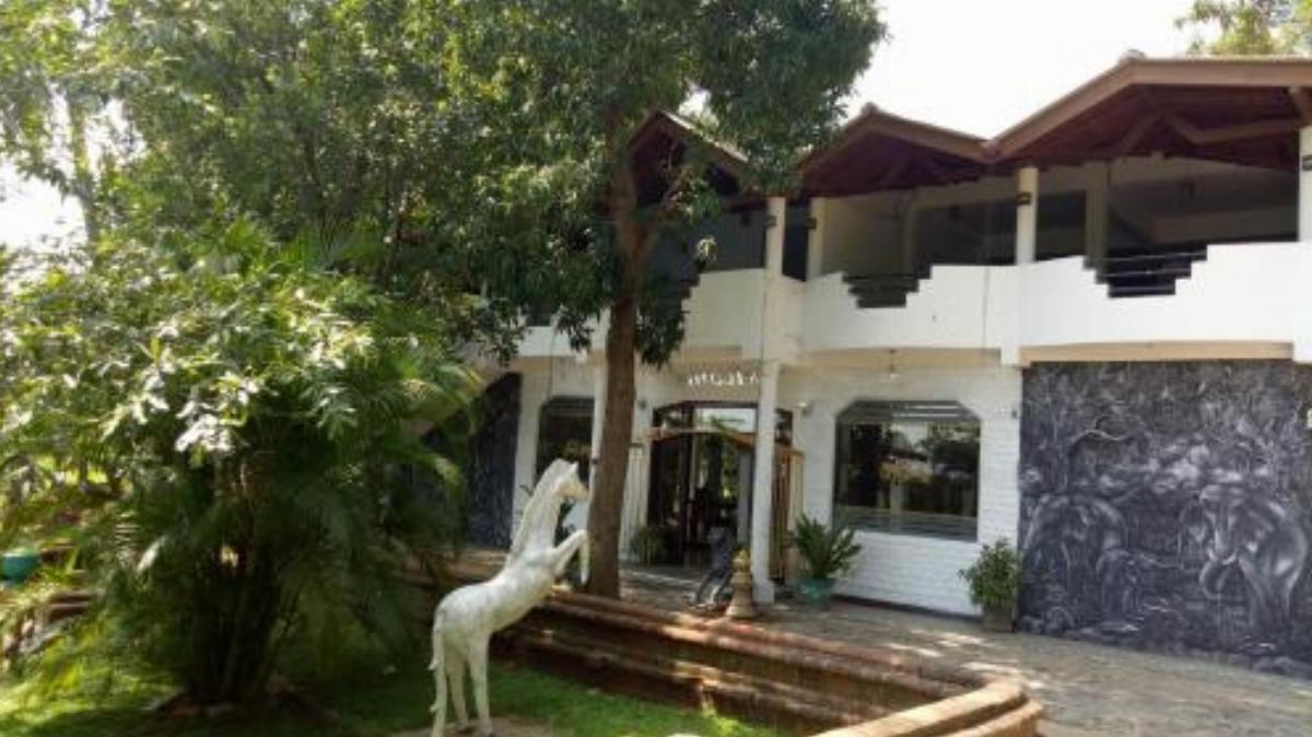 Hotel Kenmart Hotel Diwulankadawala Sri Lanka