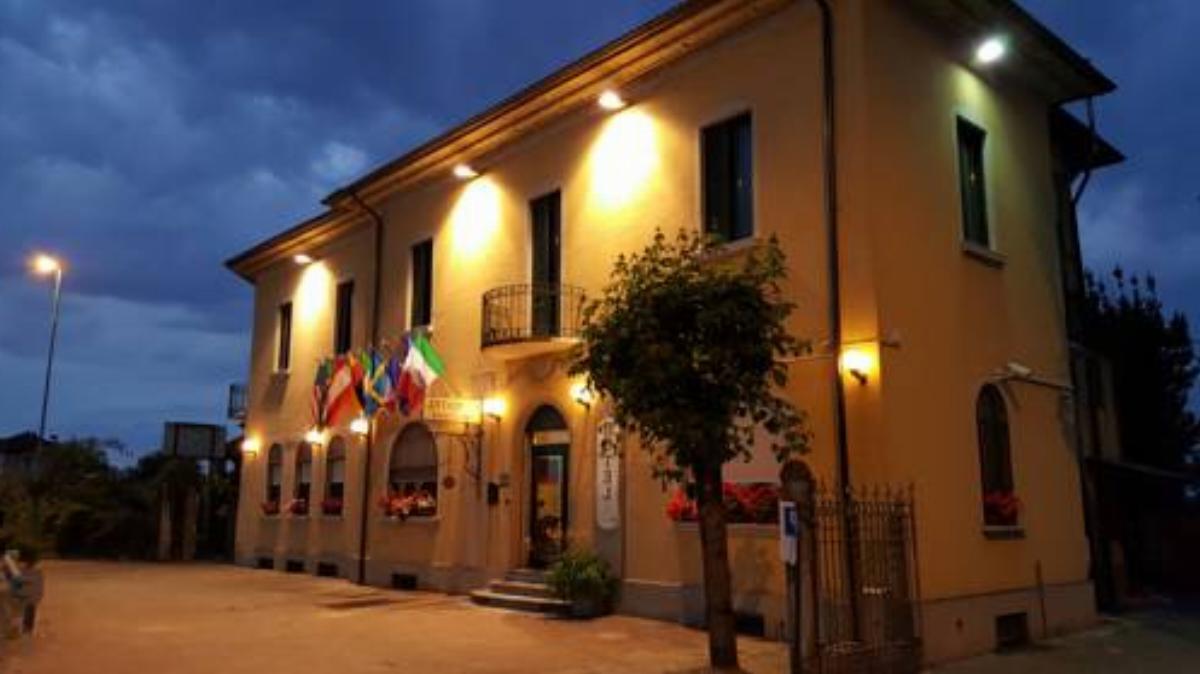 Hotel La Pendola Hotel Ozzero Italy