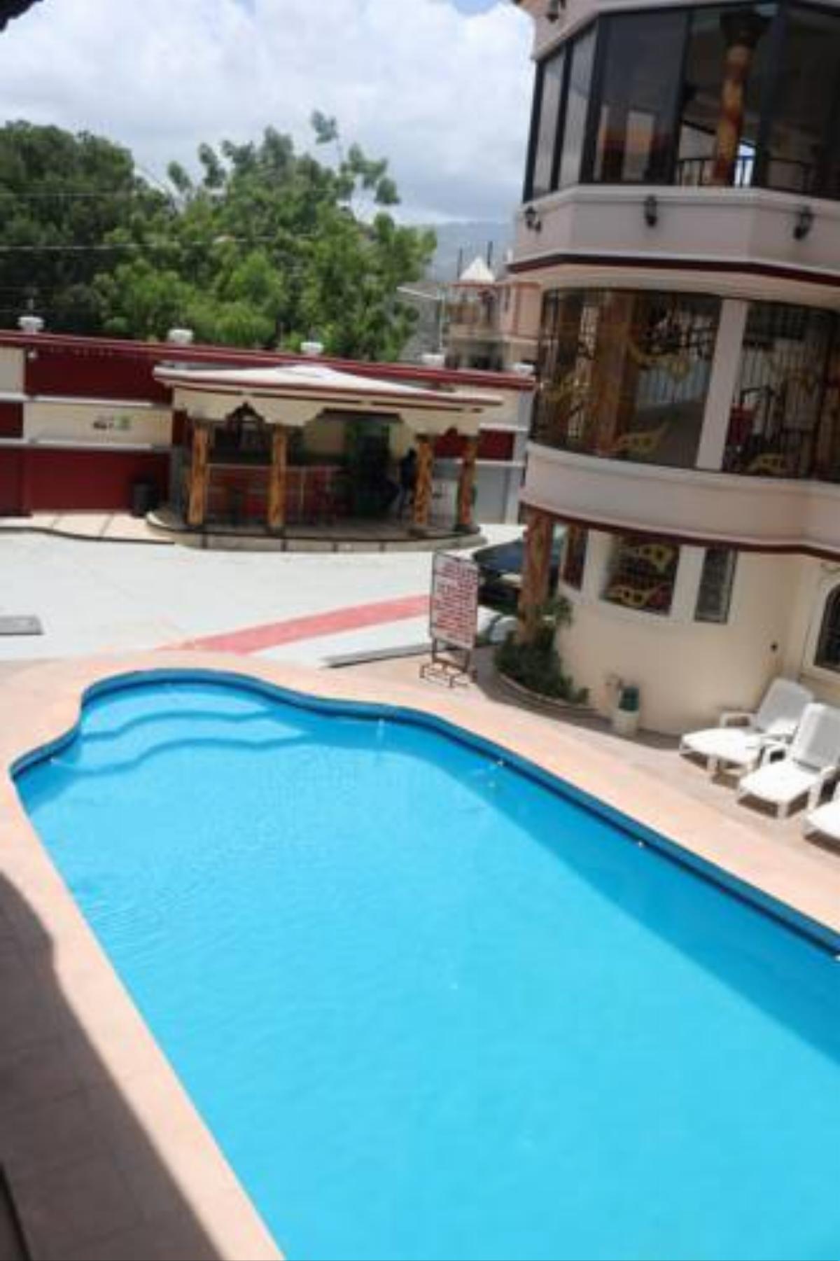 Hotel Luxe Confort Hotel Delmas Haiti