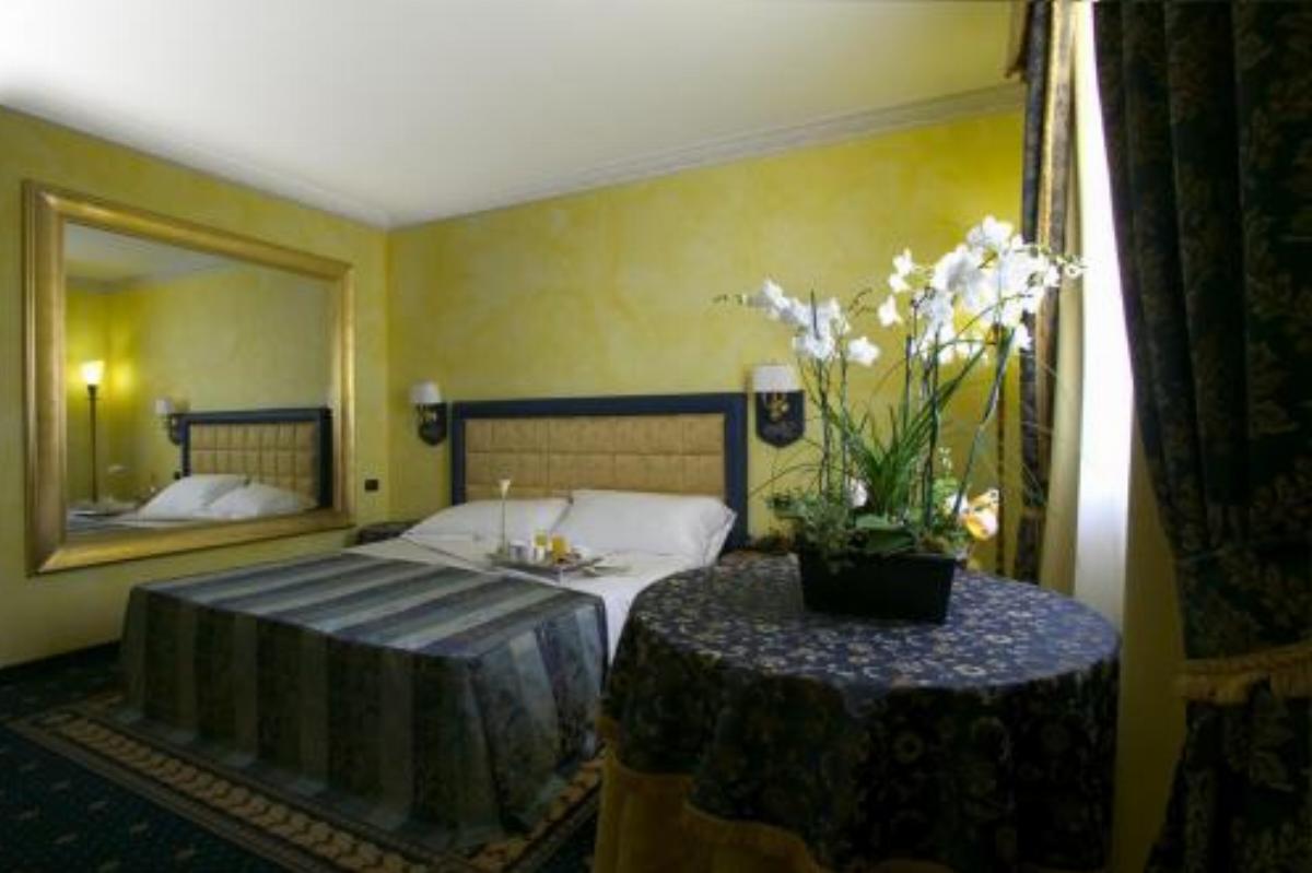 Hotel Motel Del Duca Hotel Cava Manara Italy