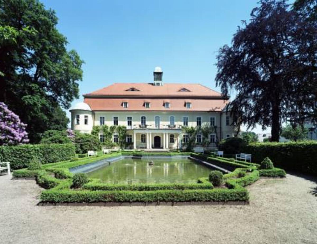 Hotel Schloss Schweinsburg Hotel Neukirchen-Pleiße Germany
