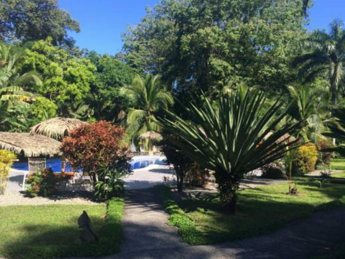 Hotel Suizo Loco Lodge & Resort Hotel Cahuita Costa Rica