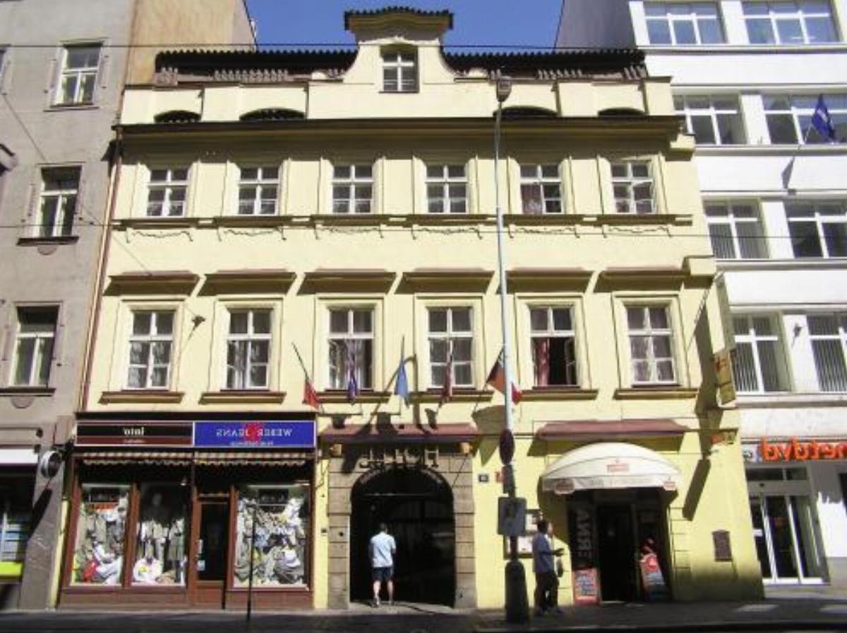 Hotel U dvou zlatých klíčů Hotel Prague Czech Republic