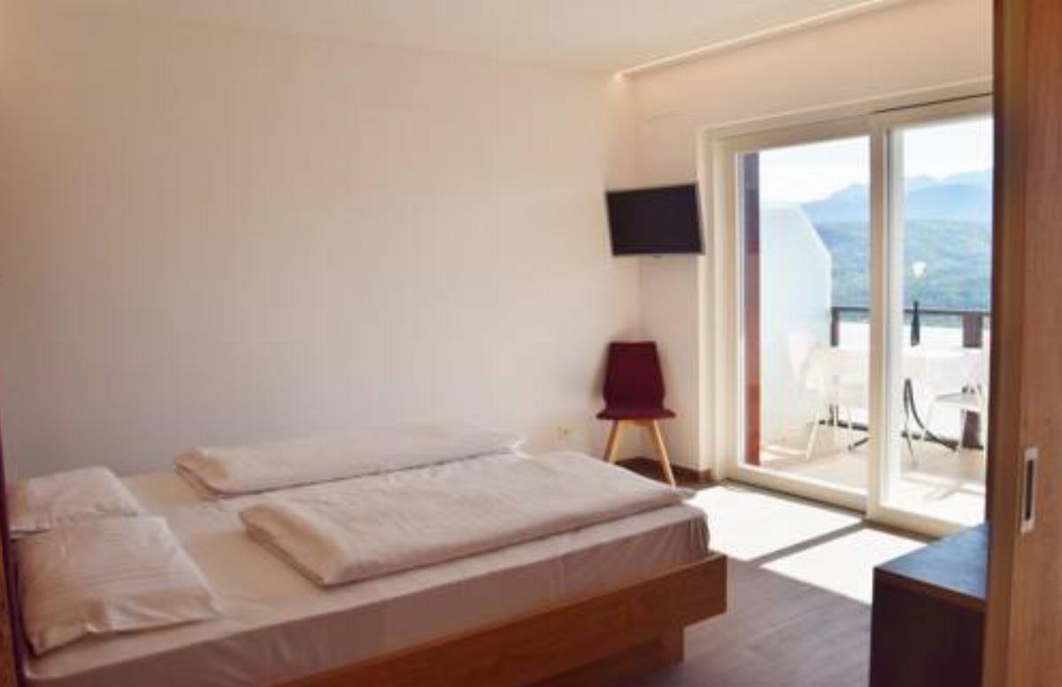 Hotel und Apartments Tannhof Hotel Caldaro Italy