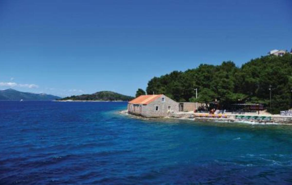 House by sea Hotel Mali Iž Croatia