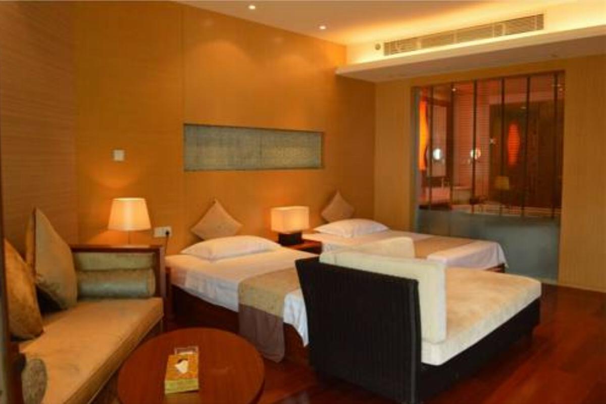 Hua Yu Seaview condo Hotel Lingshui China