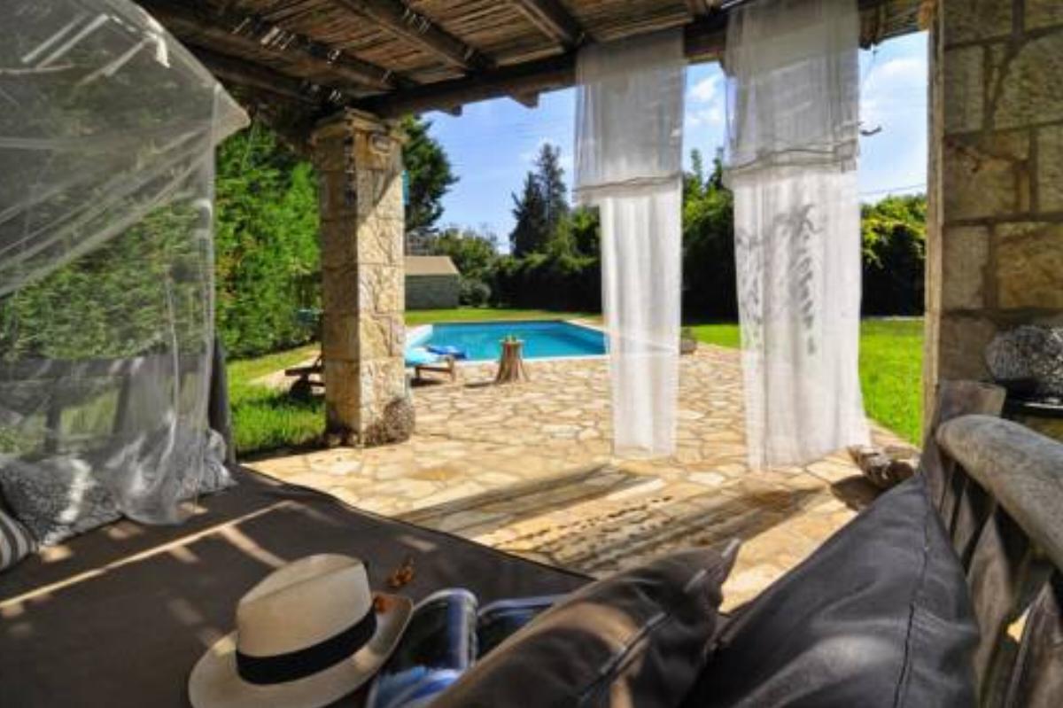 Il Portico Verde private Villa with pool in Corfu Hotel Lefkímmi Greece