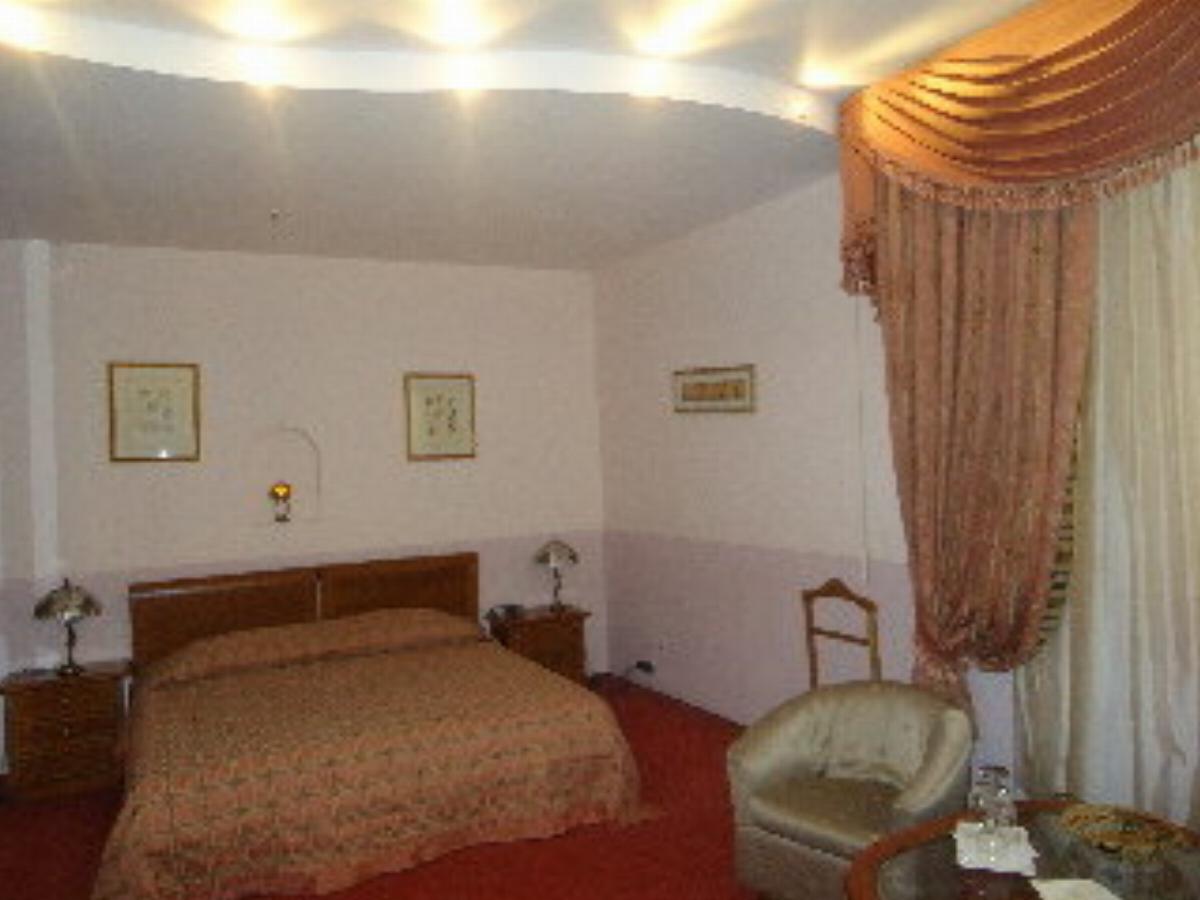 Impressa Suite Hotel Kiev Ukraine