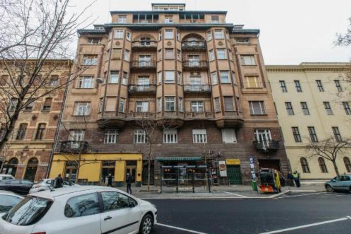 Inner City Apartment - Hold utca Hotel Budapest Hungary