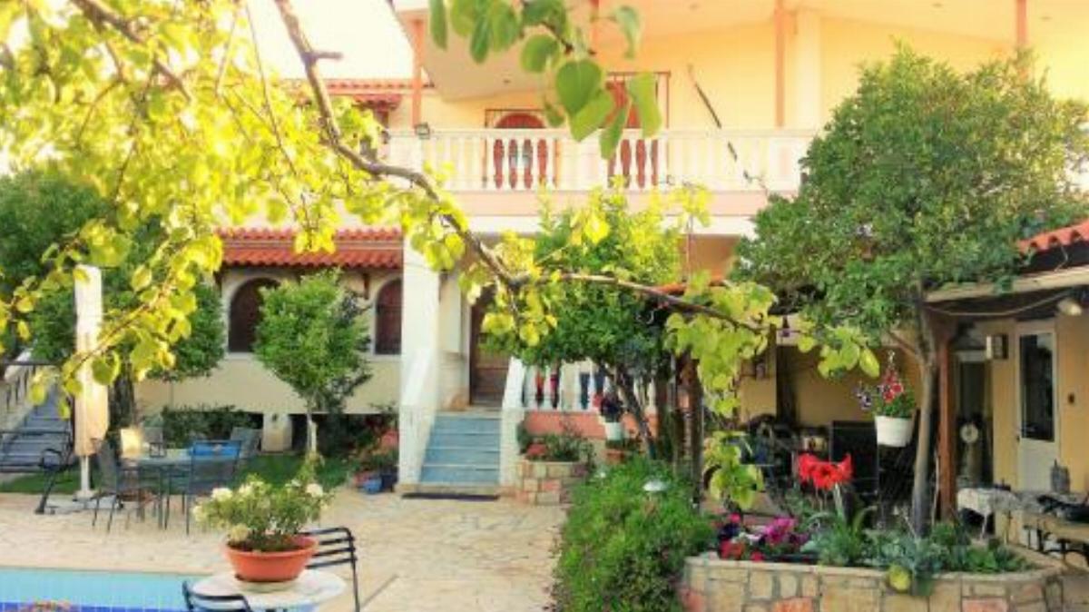 Jacuzzi Pool House Hotel Chalkida Greece