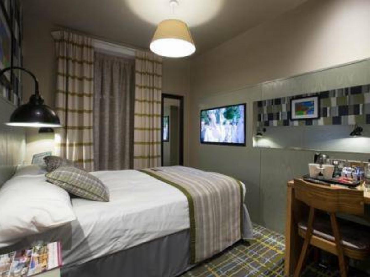 Jolly's Hotel Wetherspoon Hotel Broughty Ferry United Kingdom