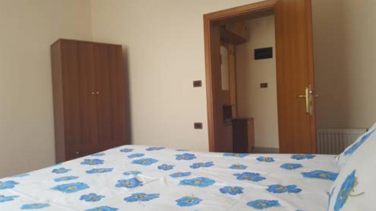 Joy's comfy flat in city center Hotel Korçë Albania