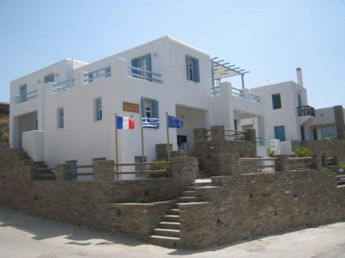 Karaoulanis Apartments Hotel Ándros Greece