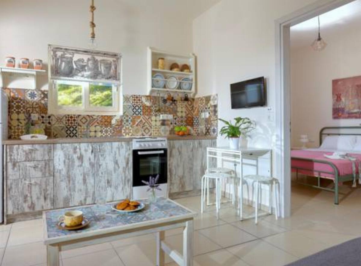 Keramos Villa & Apartments Hotel Agia Pelagia Greece