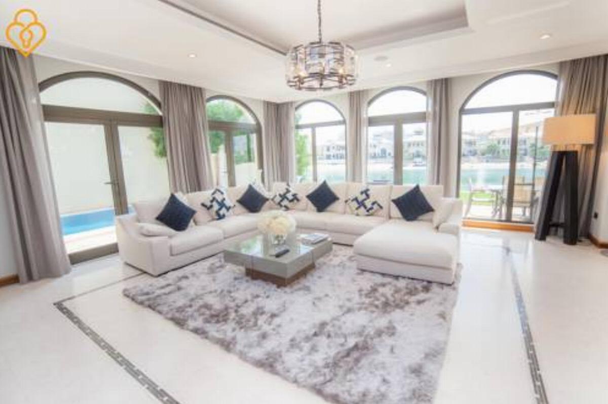 Keys Please Holiday Homes - Villa with Private Beach on Frond D - Palm Jumeirah Island Hotel Dubai United Arab Emirates