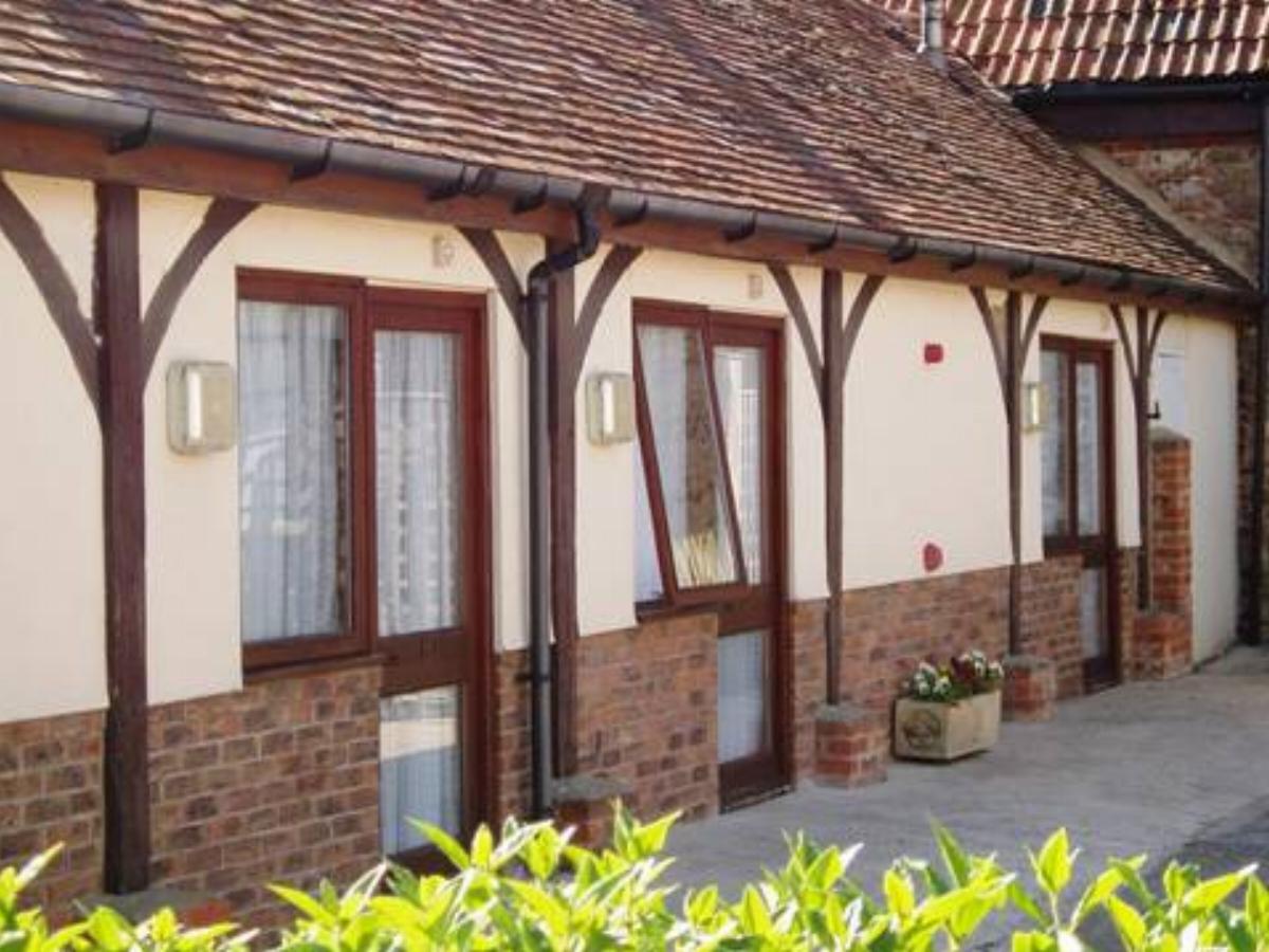 Kingfisher Barn Holiday Cottages Hotel Abingdon United Kingdom