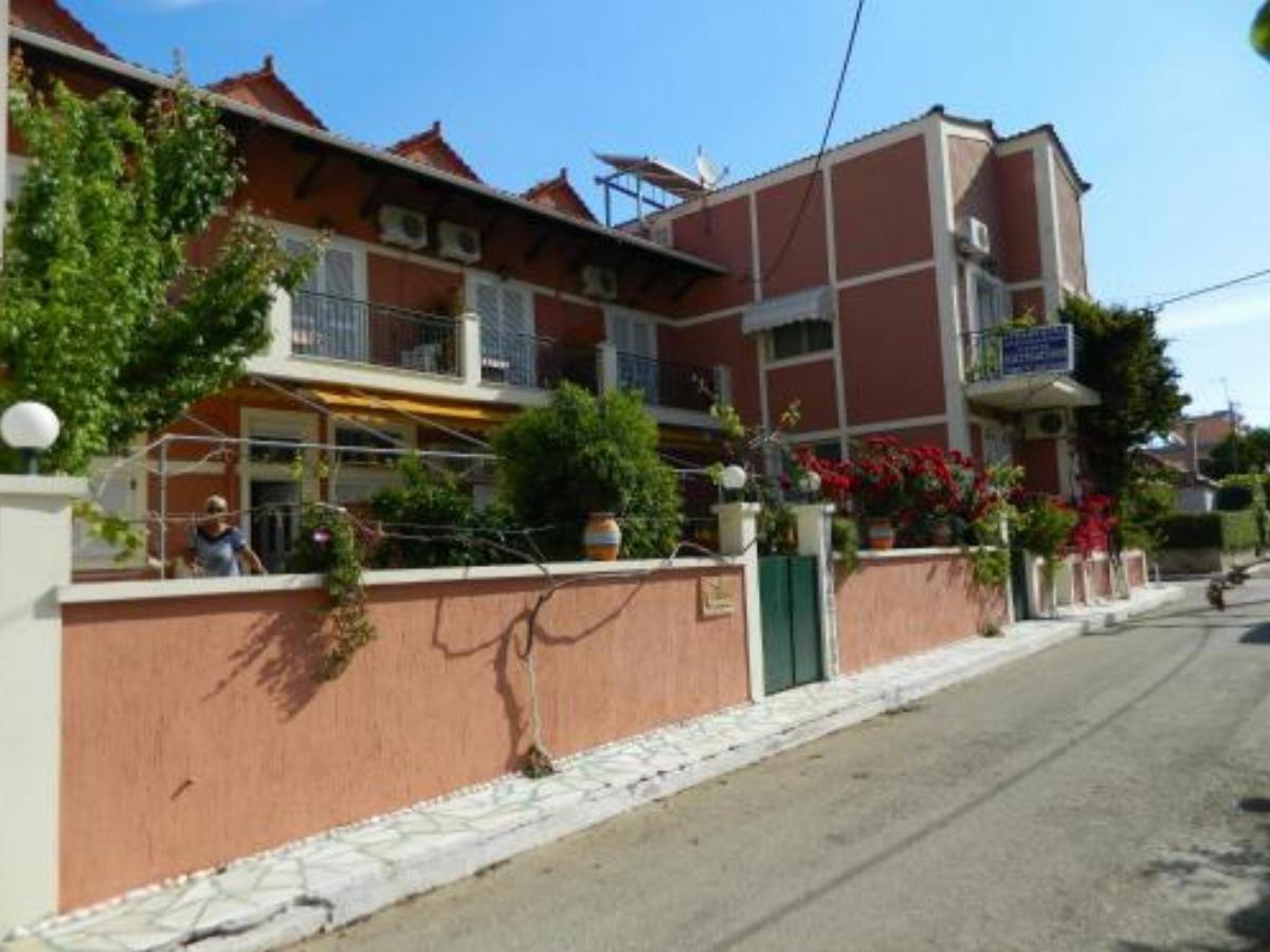 Konstantinos Apartments Hotel Ayia Evfimia Greece