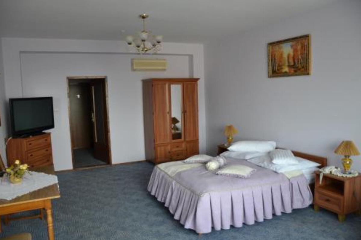 Kruiz Motel Hotel Kholmok Ukraine
