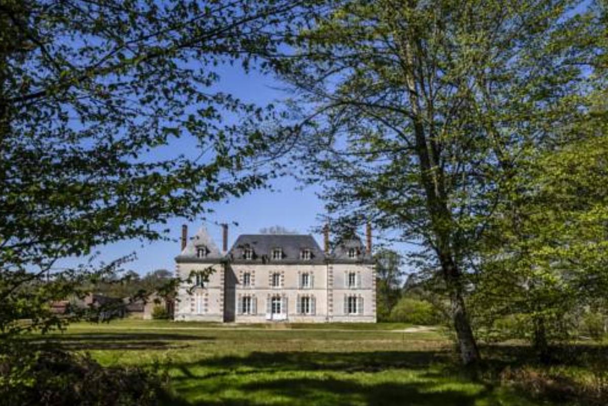 La Breteche-Le chateau Hotel Ligny-le-Ribault France