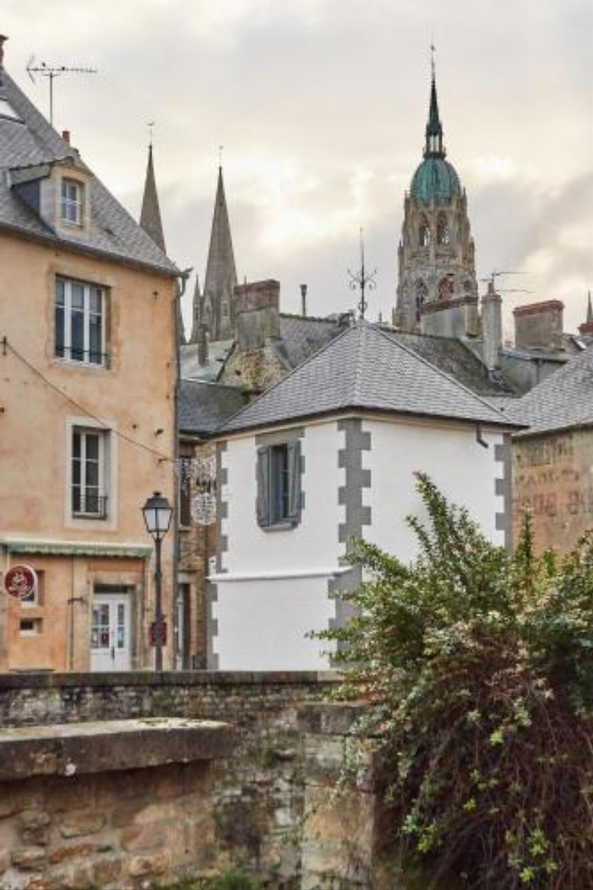 La Plus Petite Maison De France Hotel Bayeux France