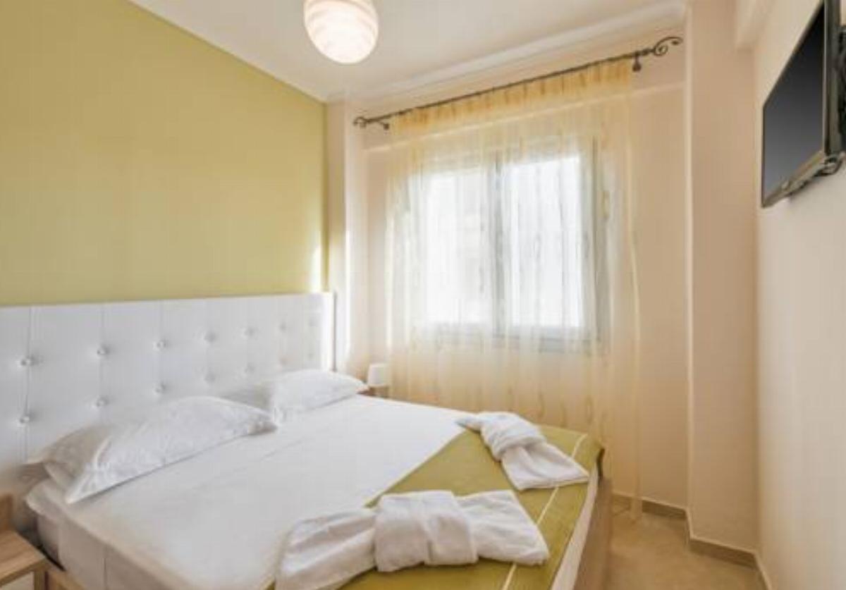 Lagaria Apartments Hotel Afitos Greece