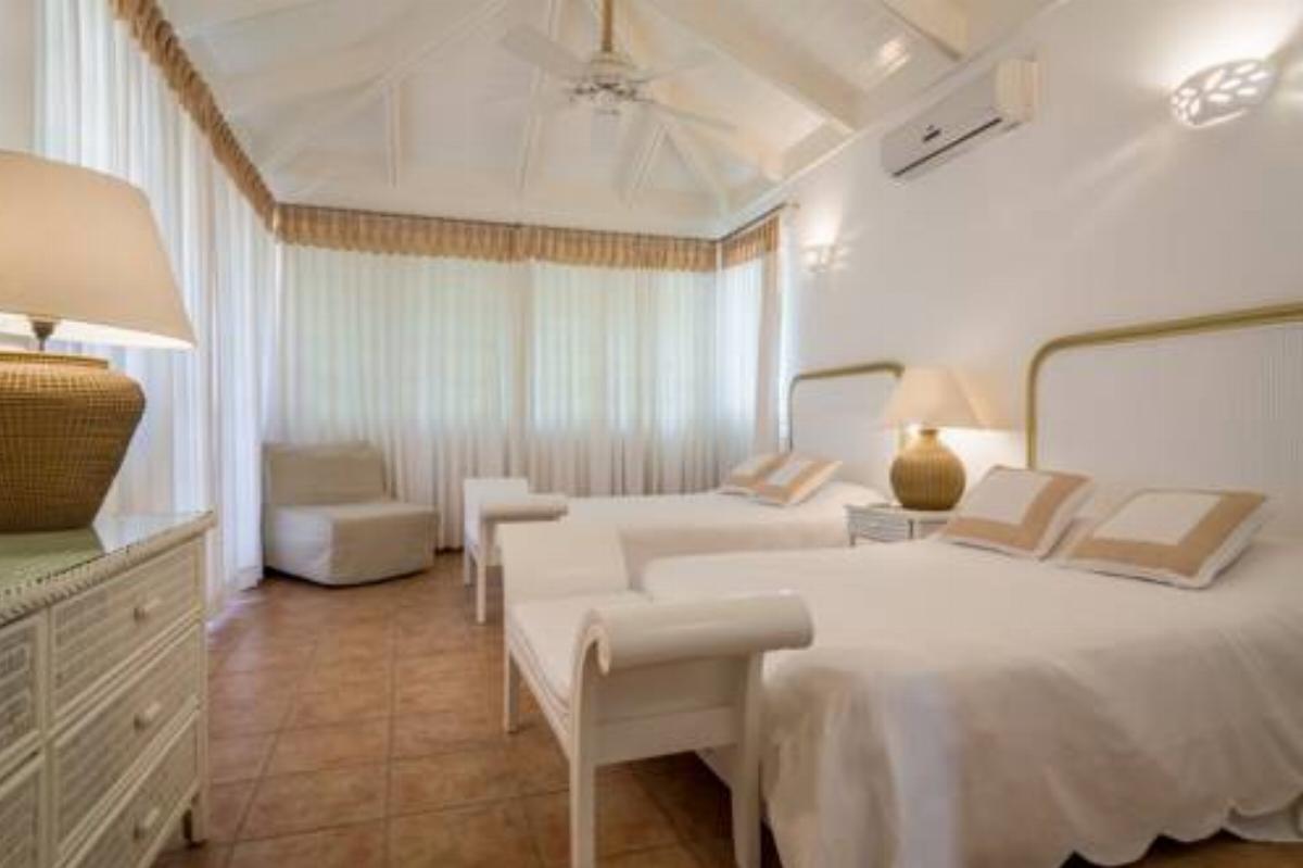 las cerezas 12 exclusive 3 bedroom villa Hotel La Romana Dominican Republic