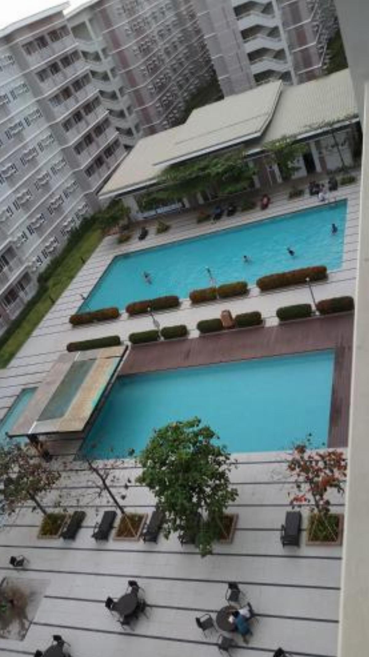 L&A's place @ TREES RESIDENCES Hotel Manila Philippines